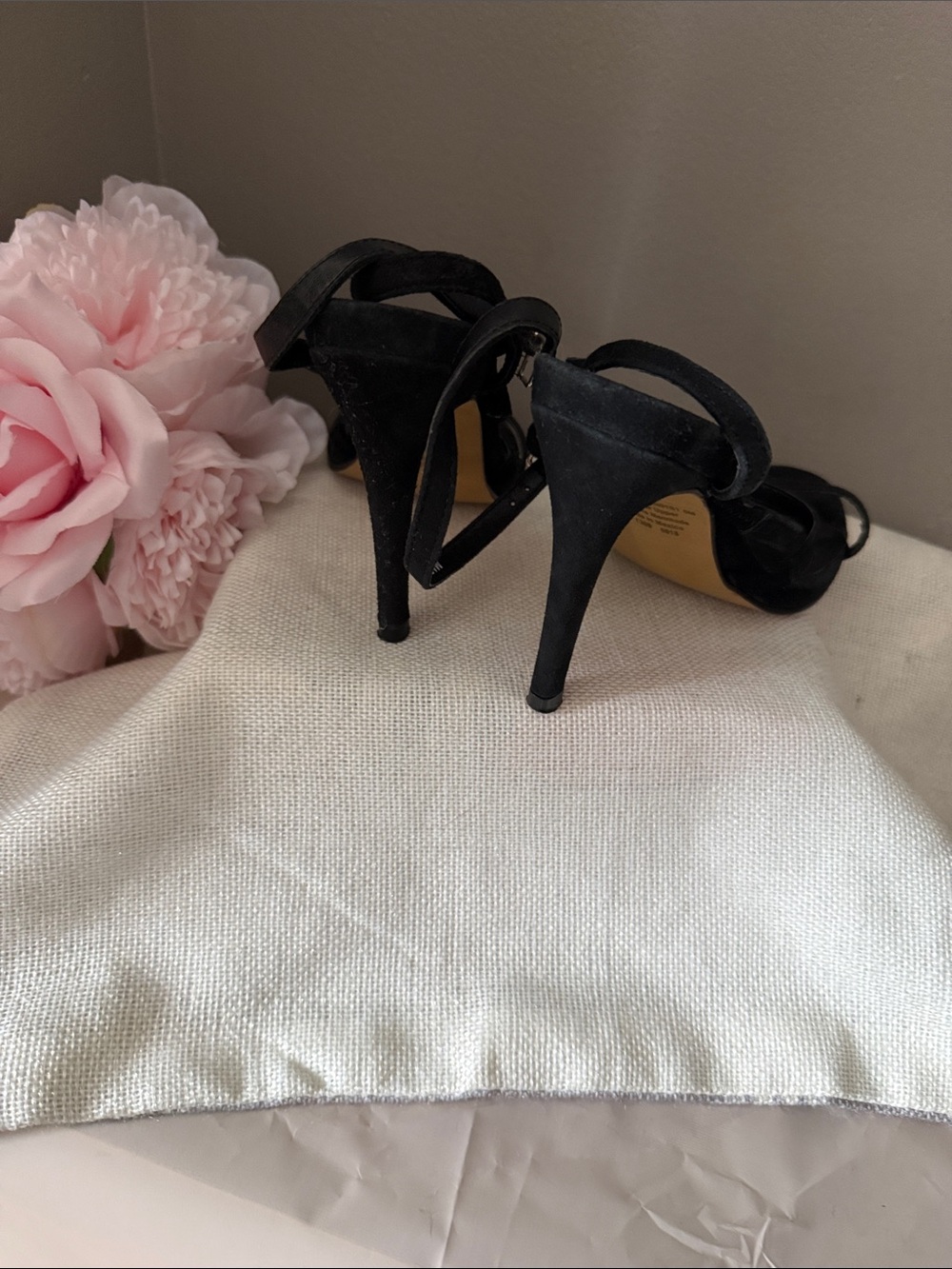 Steve Madden Black Strappy High Heel Sandals - Picture 4 of 5